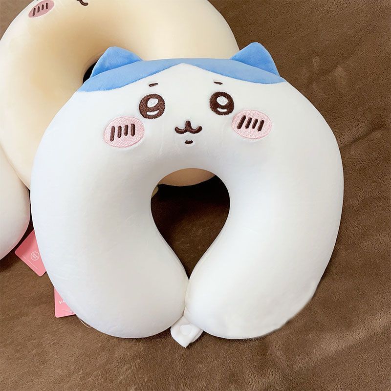 Travel Accessories Gift Ideas - Bantal Leher Perjalanan Chiikawa Usagi Hachiware